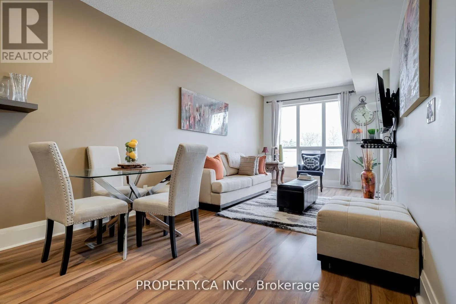 205 - 100 HARRISON GARDENS