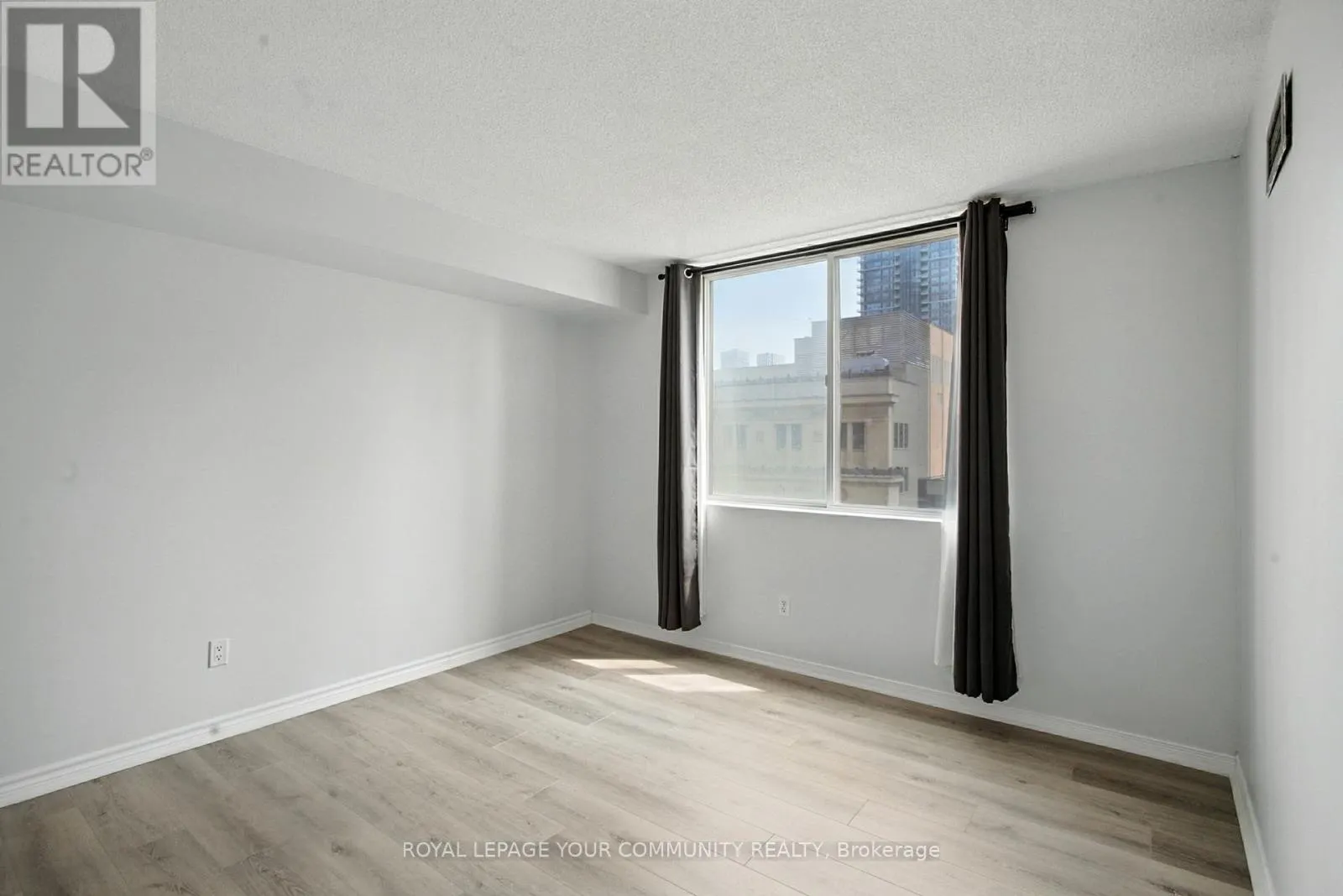 1103 - 25 GRENVILLE STREET