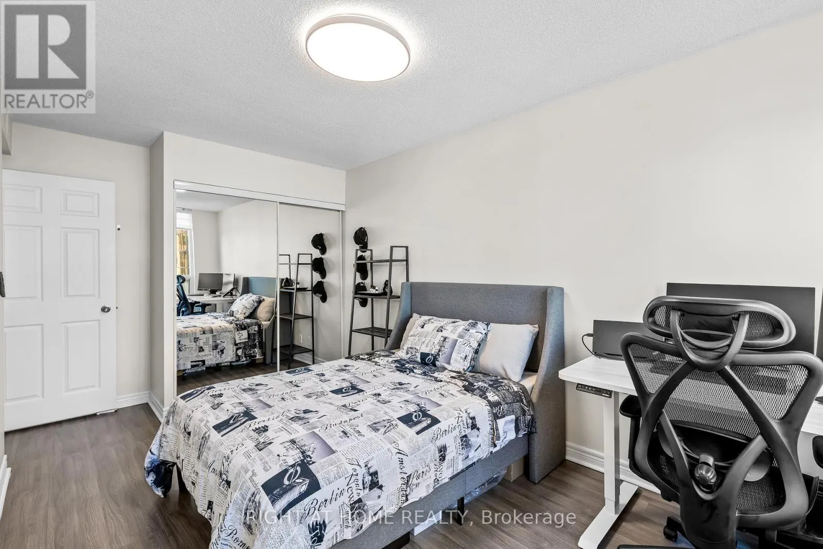 503 - 23 HOLLYWOOD AVENUE