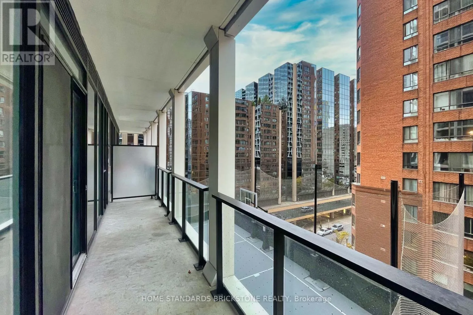 510 - 20 EDWARD STREET