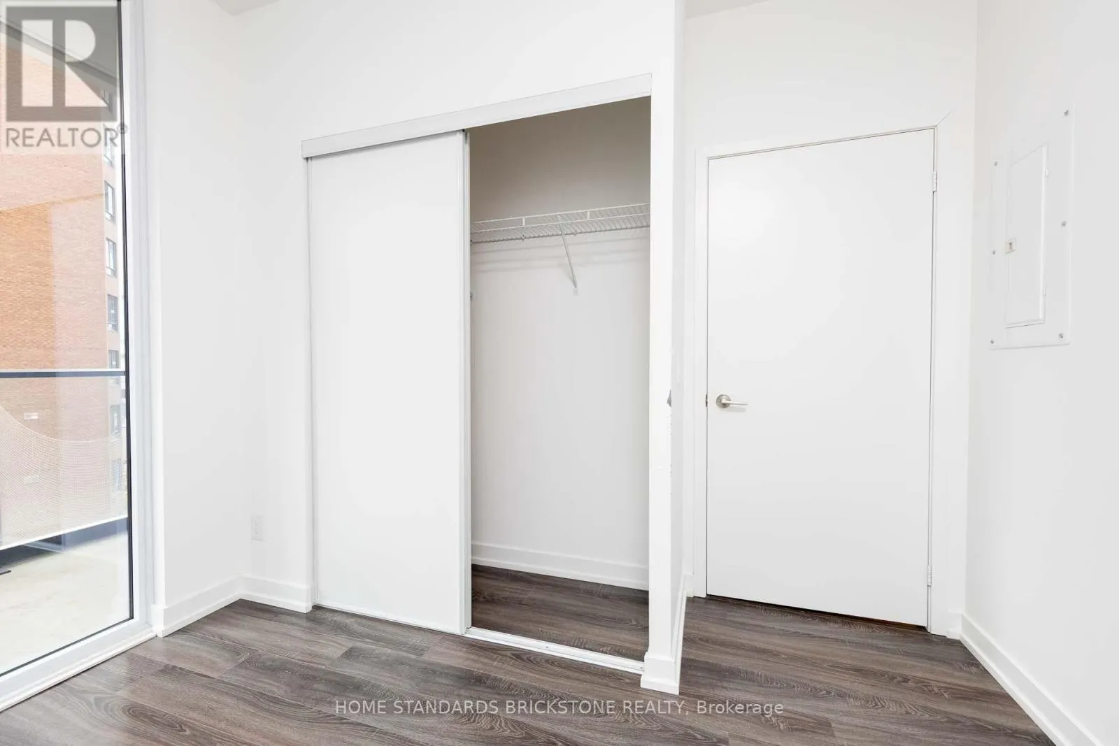 510 - 20 EDWARD STREET