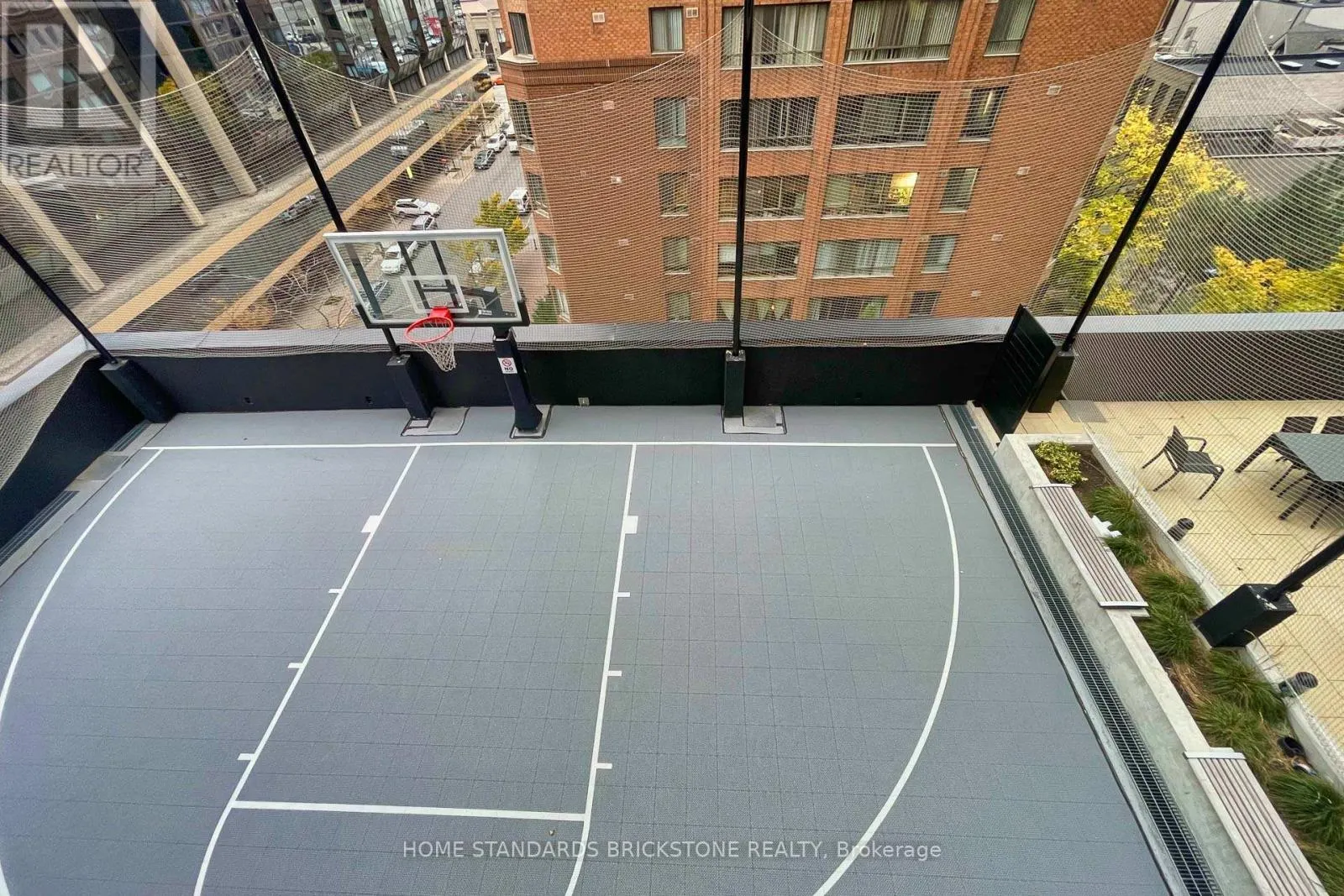 510 - 20 EDWARD STREET