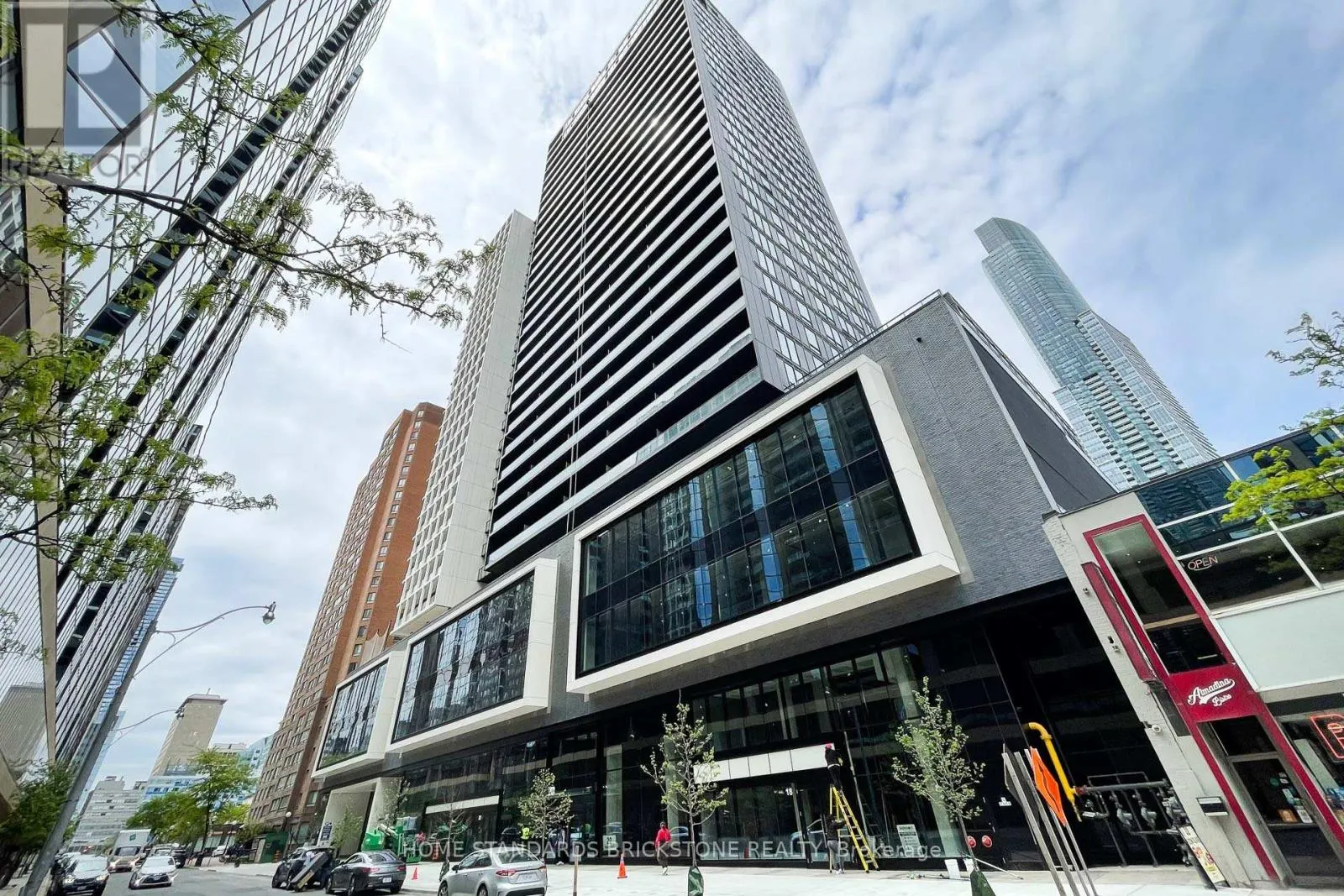 510 - 20 EDWARD STREET