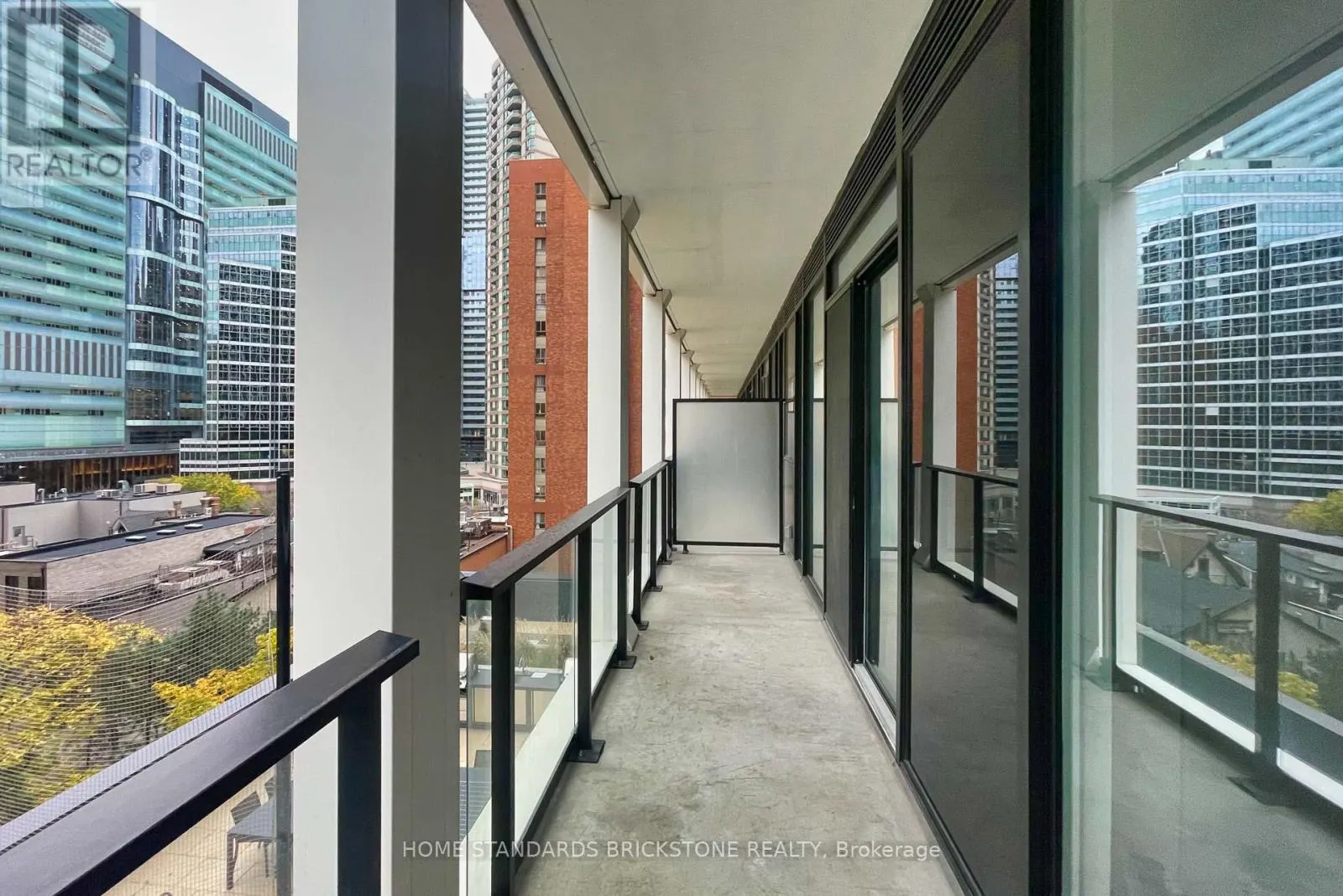 510 - 20 EDWARD STREET