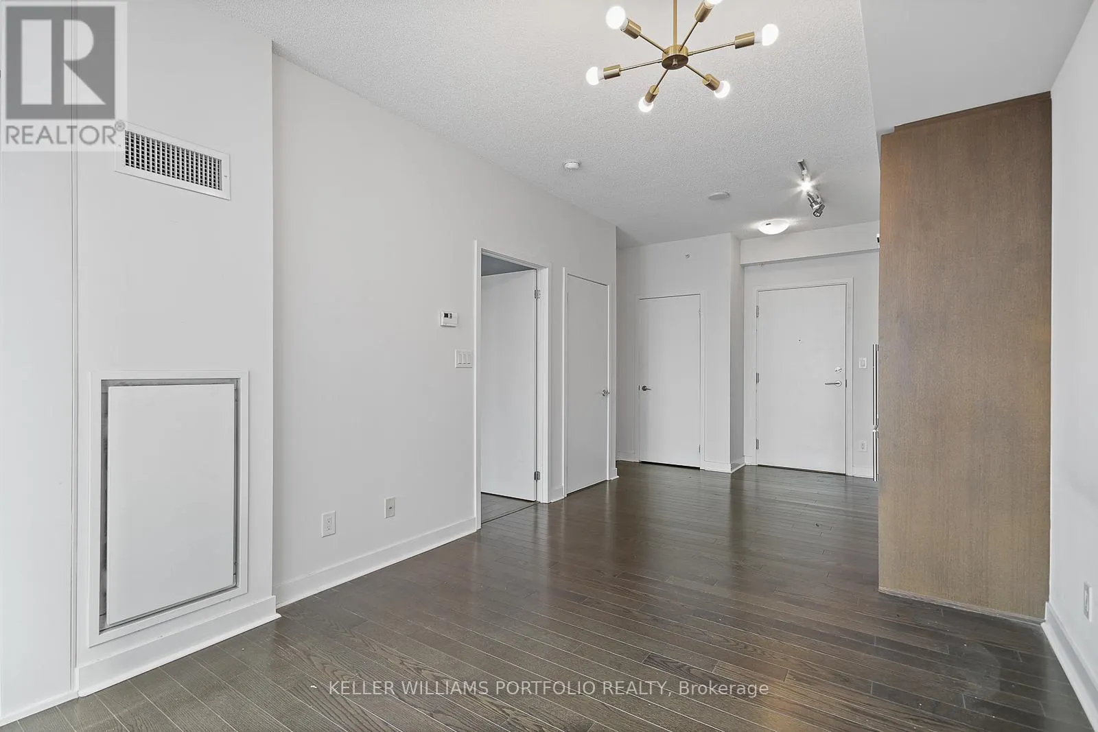 3411 - 295 ADELAIDE STREET W
