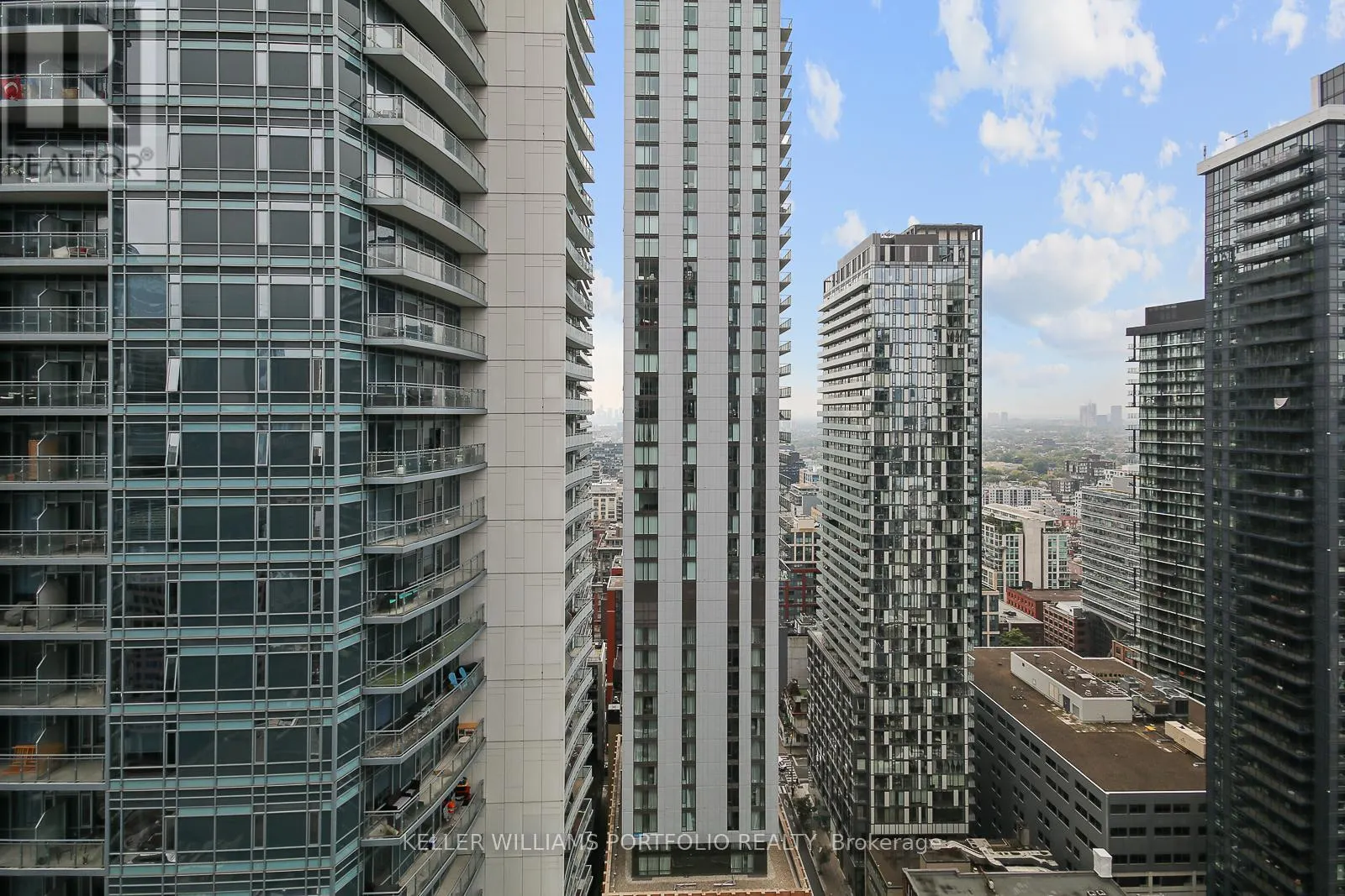 3411 - 295 ADELAIDE STREET W