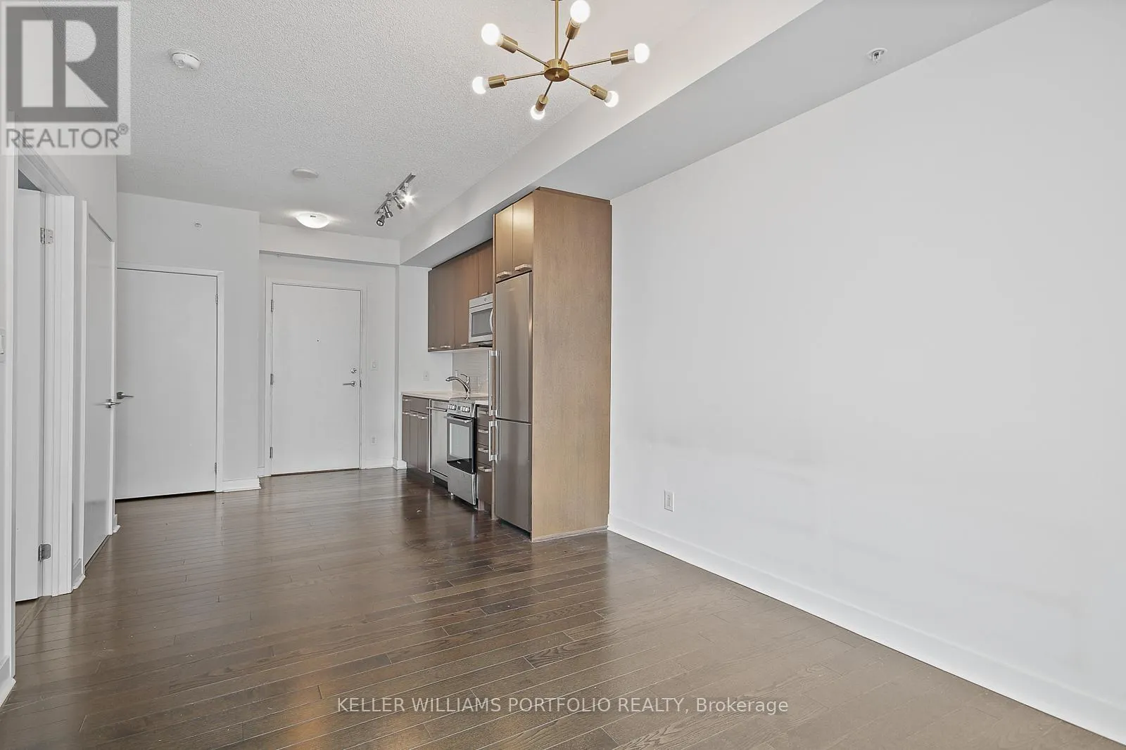 3411 - 295 ADELAIDE STREET W