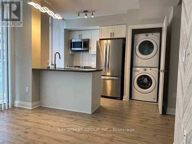 1901 - 50 WELLESLEY STREET E
