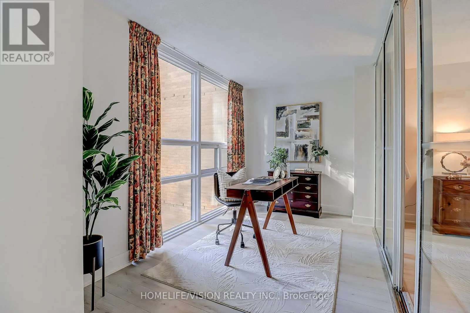 207 - 131 BEECROFT ROAD