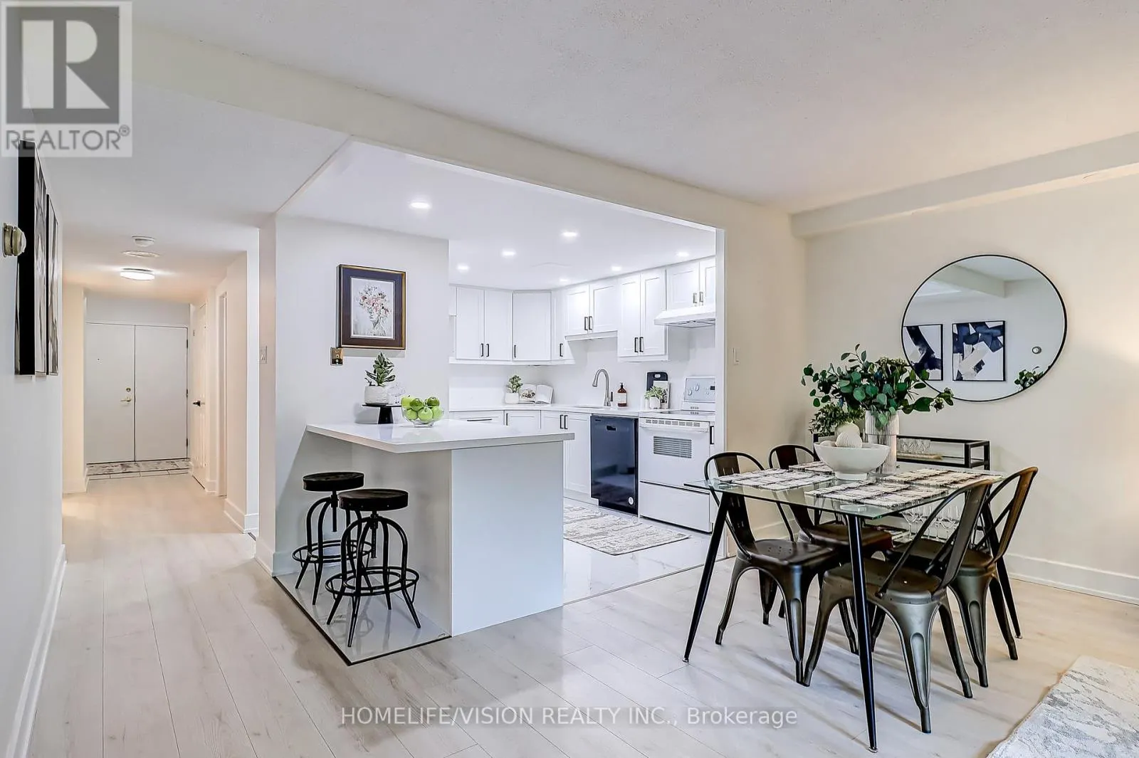 207 - 131 BEECROFT ROAD