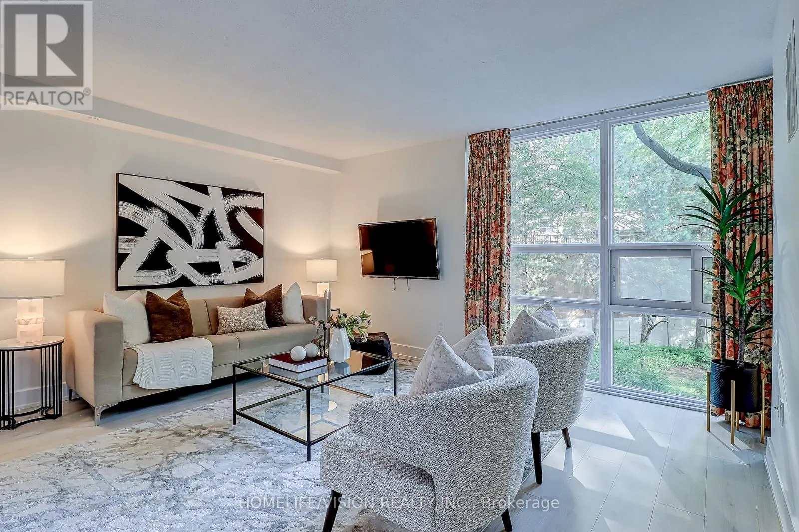 207 - 131 BEECROFT ROAD