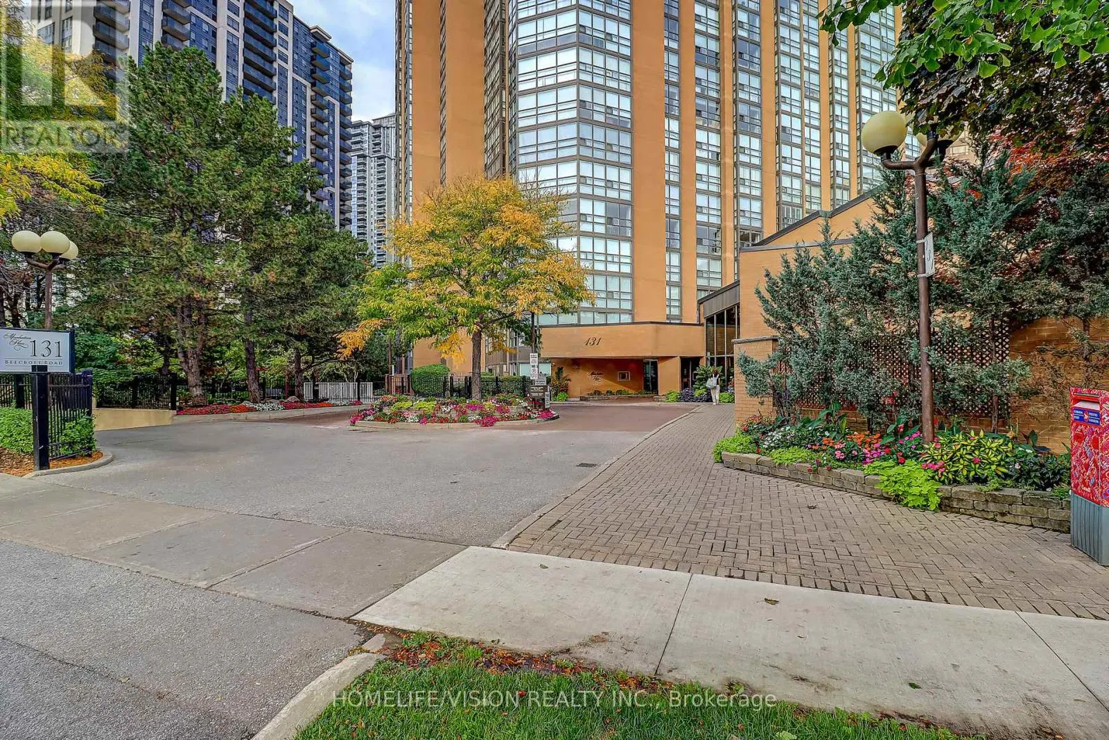 207 - 131 BEECROFT ROAD