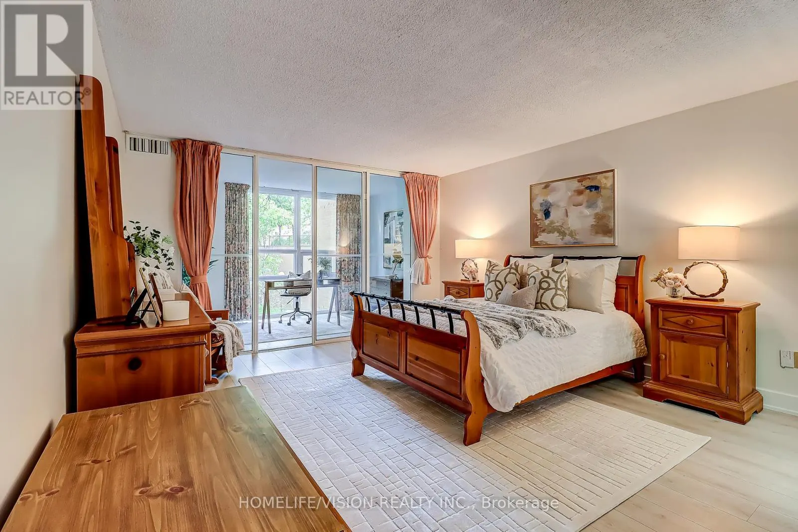 207 - 131 BEECROFT ROAD