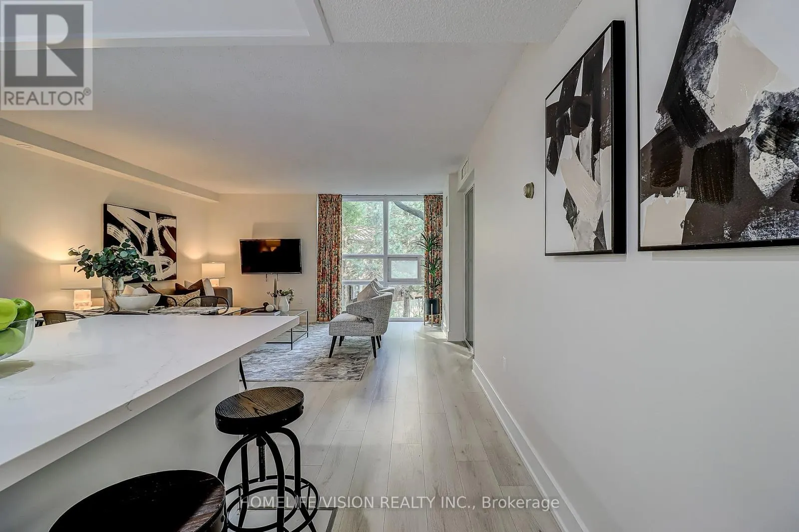 207 - 131 BEECROFT ROAD