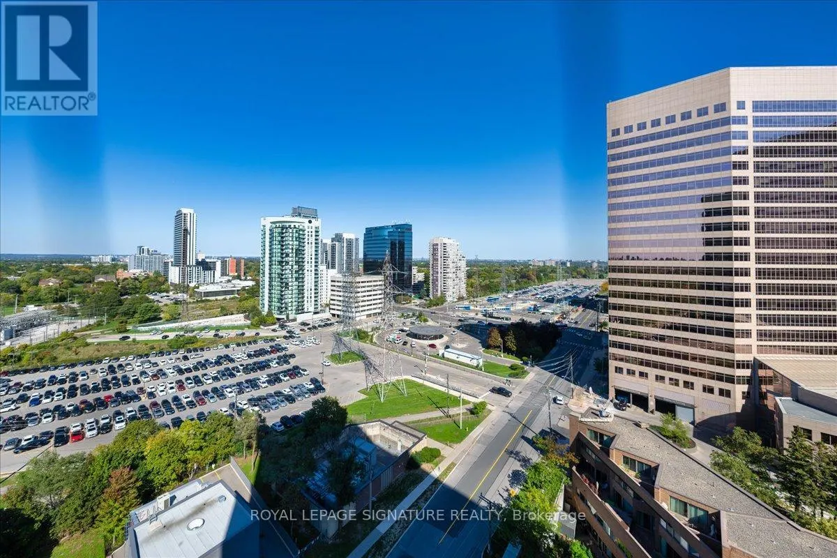 1520 - 25 GREENVIEW AVENUE