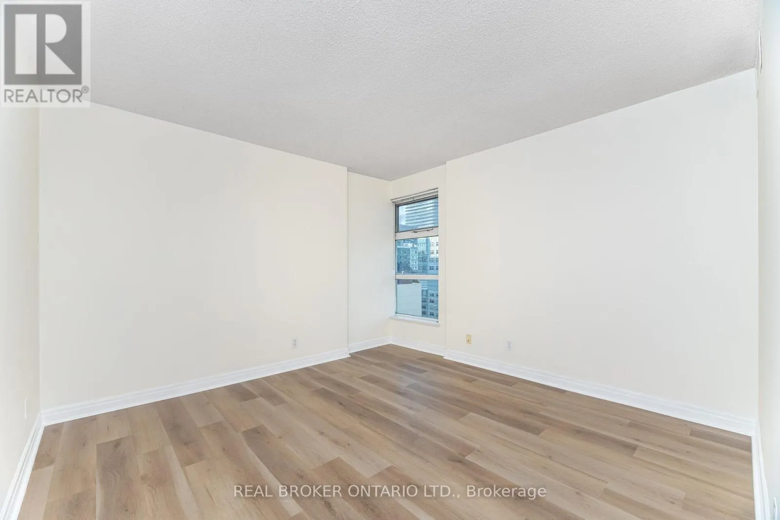 2301 - 50 LOMBARD STREET