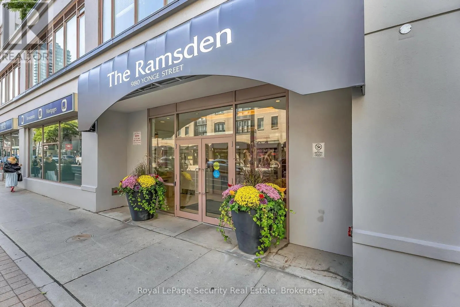 403 - 980 YONGE STREET