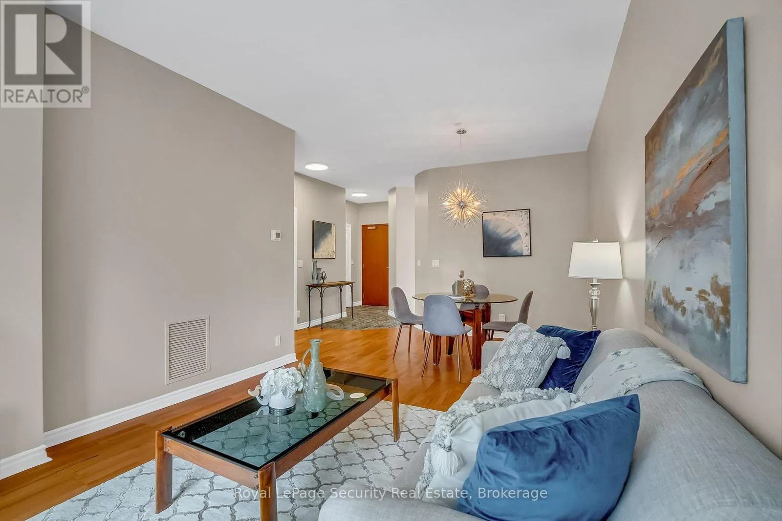 403 - 980 YONGE STREET