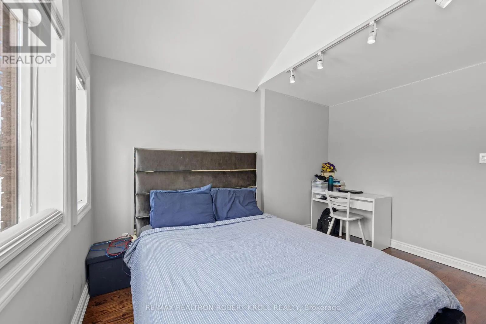 10 GORMAN PARK ROAD