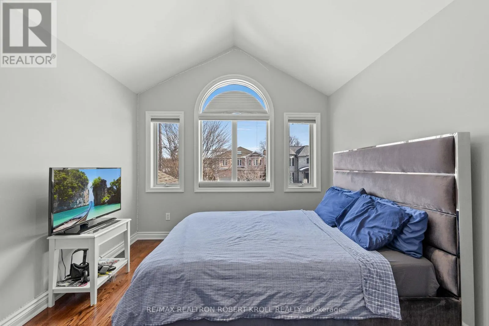 10 GORMAN PARK ROAD