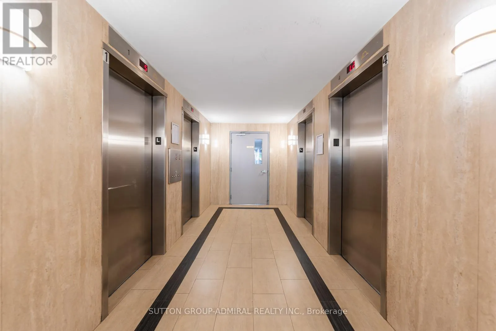 415 - 5 SHADY GOLFWAY