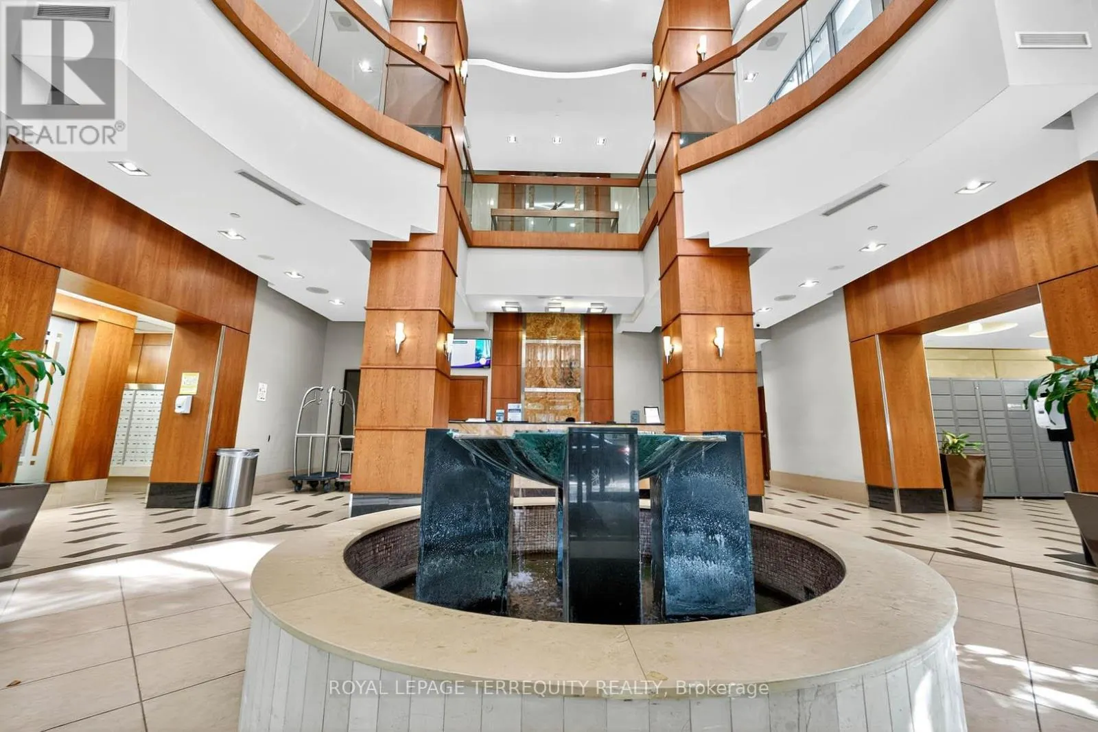 2510 - 10 NORTHTOWN WAY
