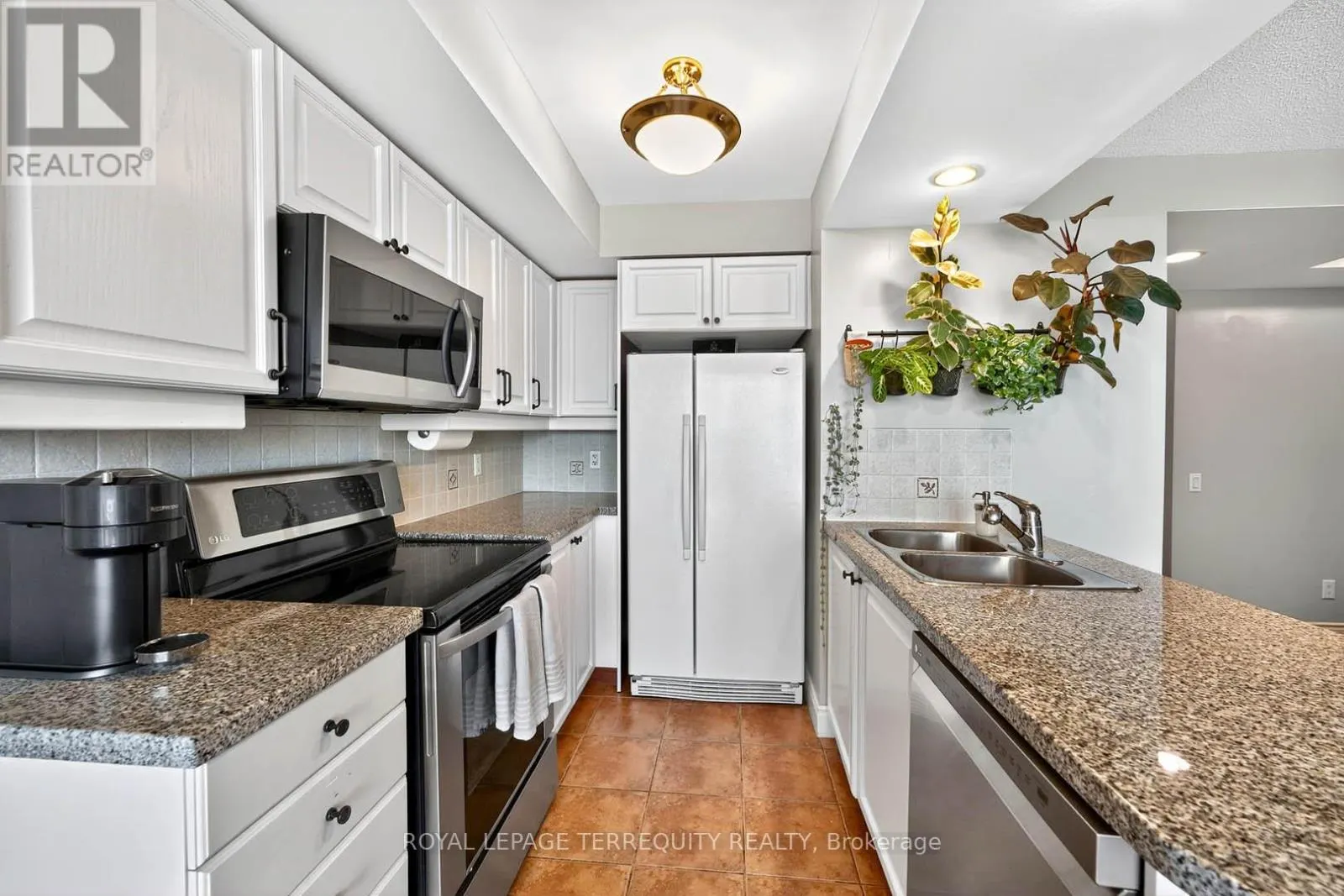 2510 - 10 NORTHTOWN WAY