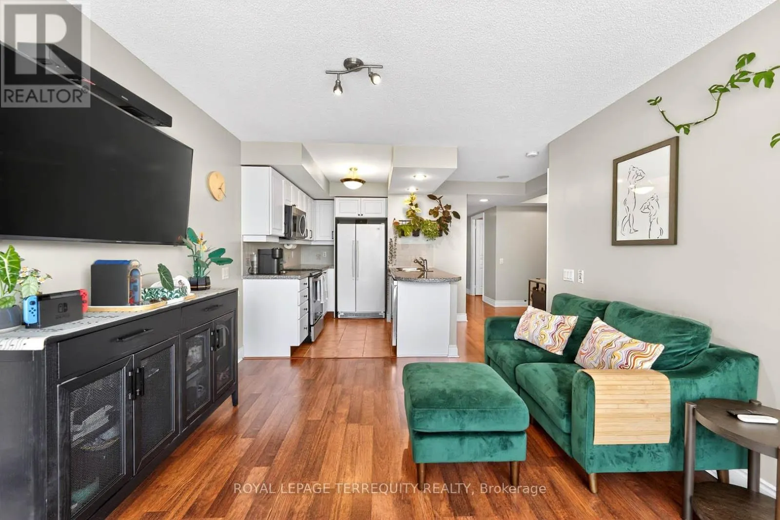 2510 - 10 NORTHTOWN WAY