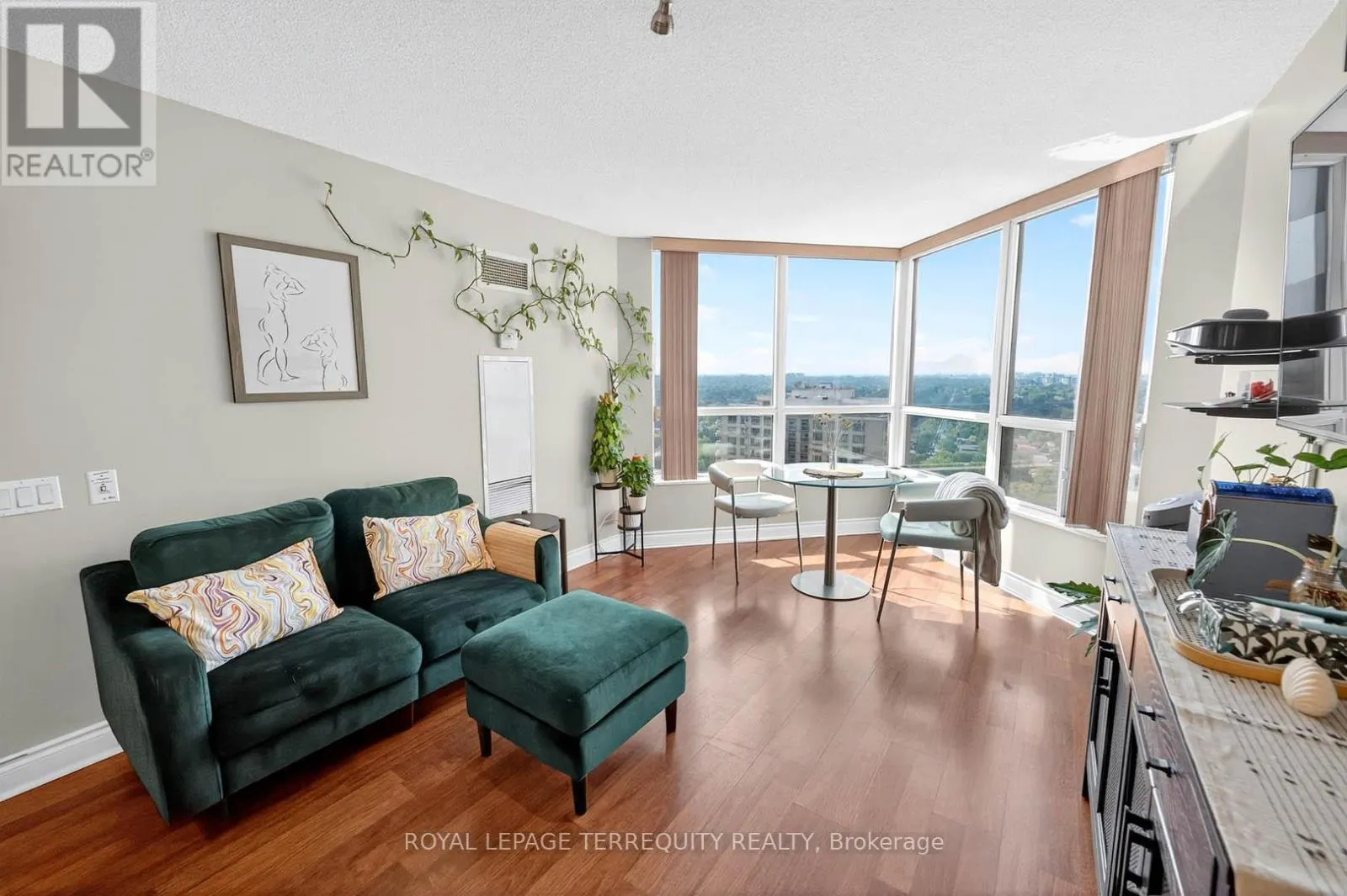 2510 - 10 NORTHTOWN WAY