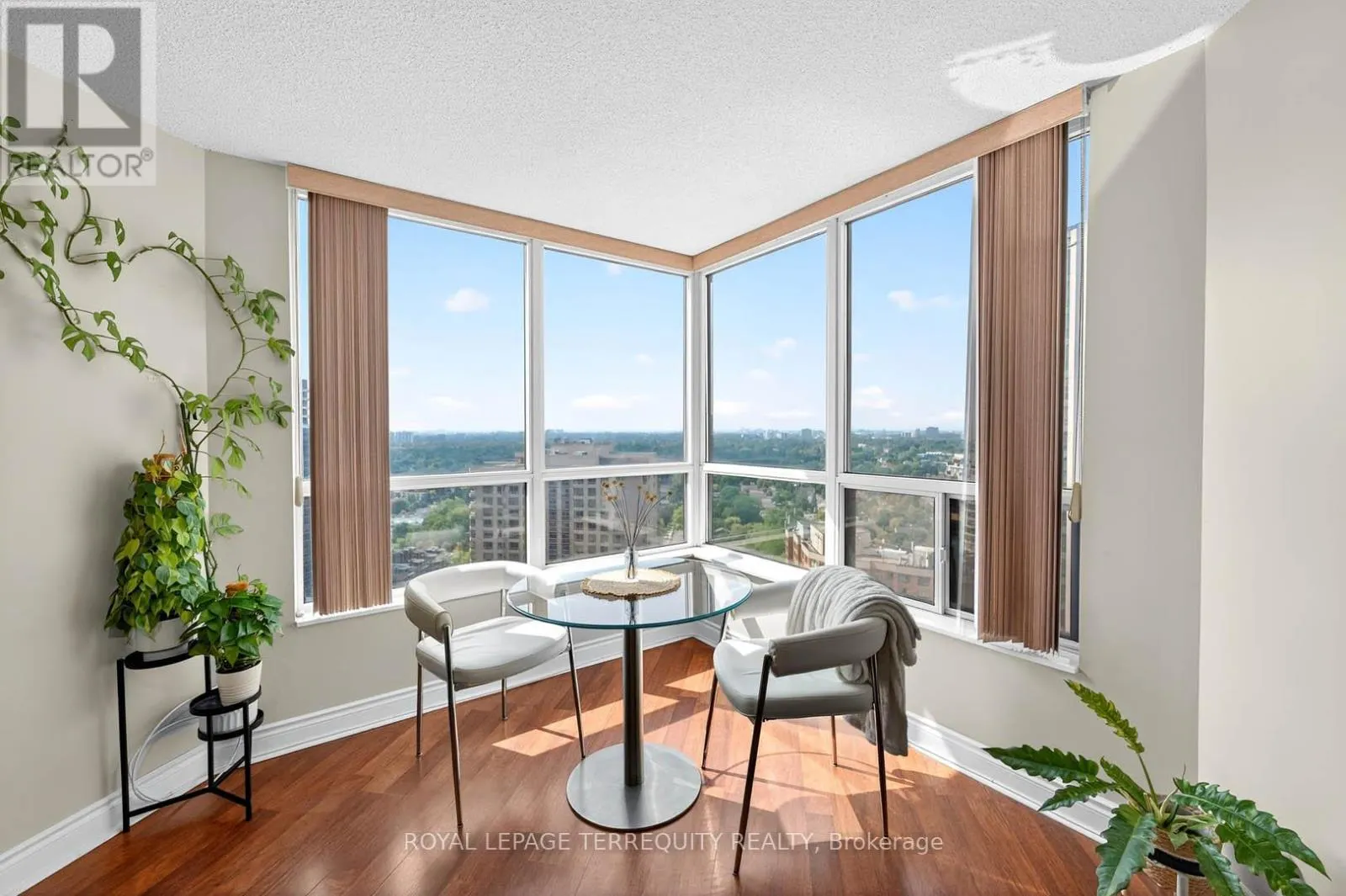 2510 - 10 NORTHTOWN WAY