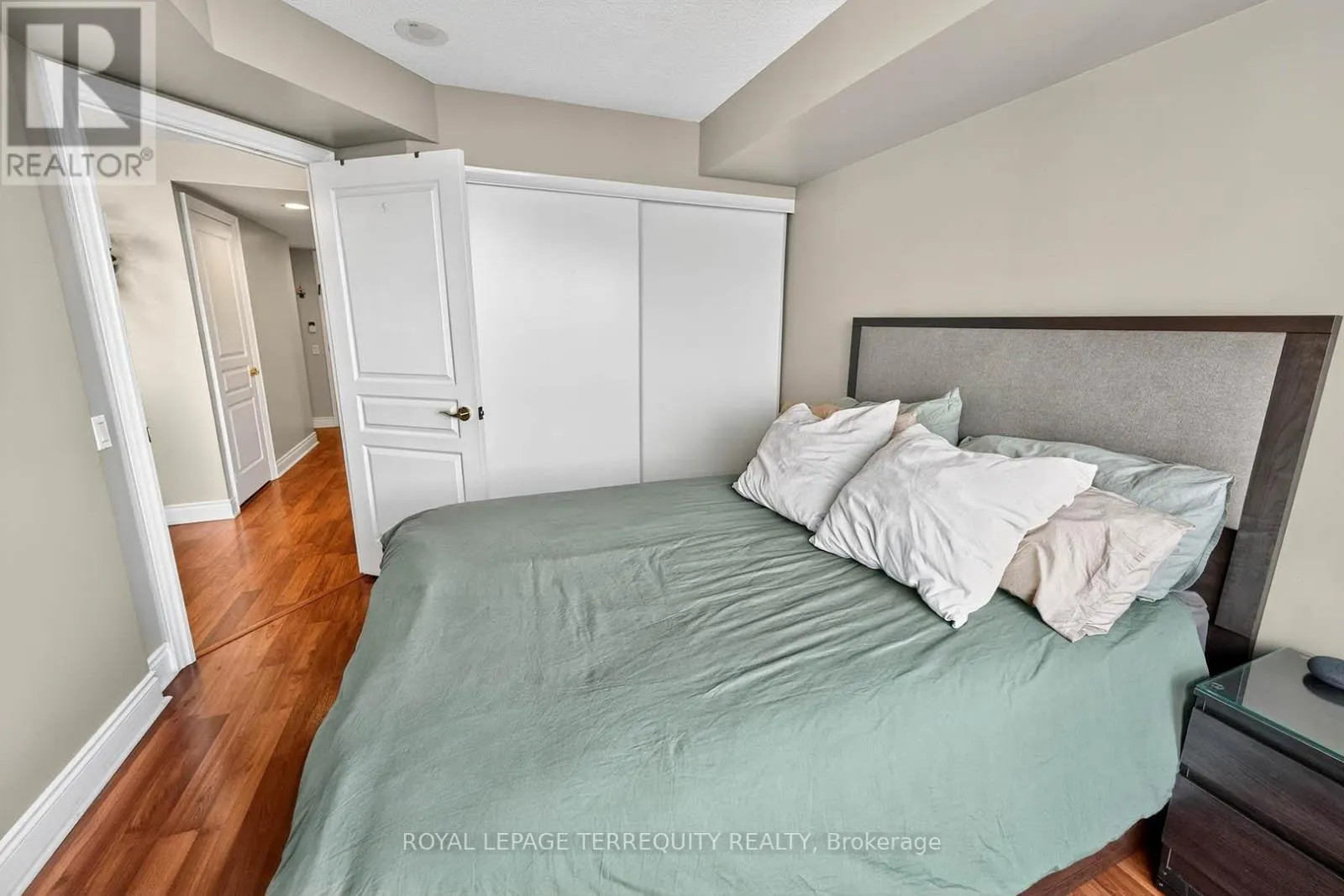 2510 - 10 NORTHTOWN WAY