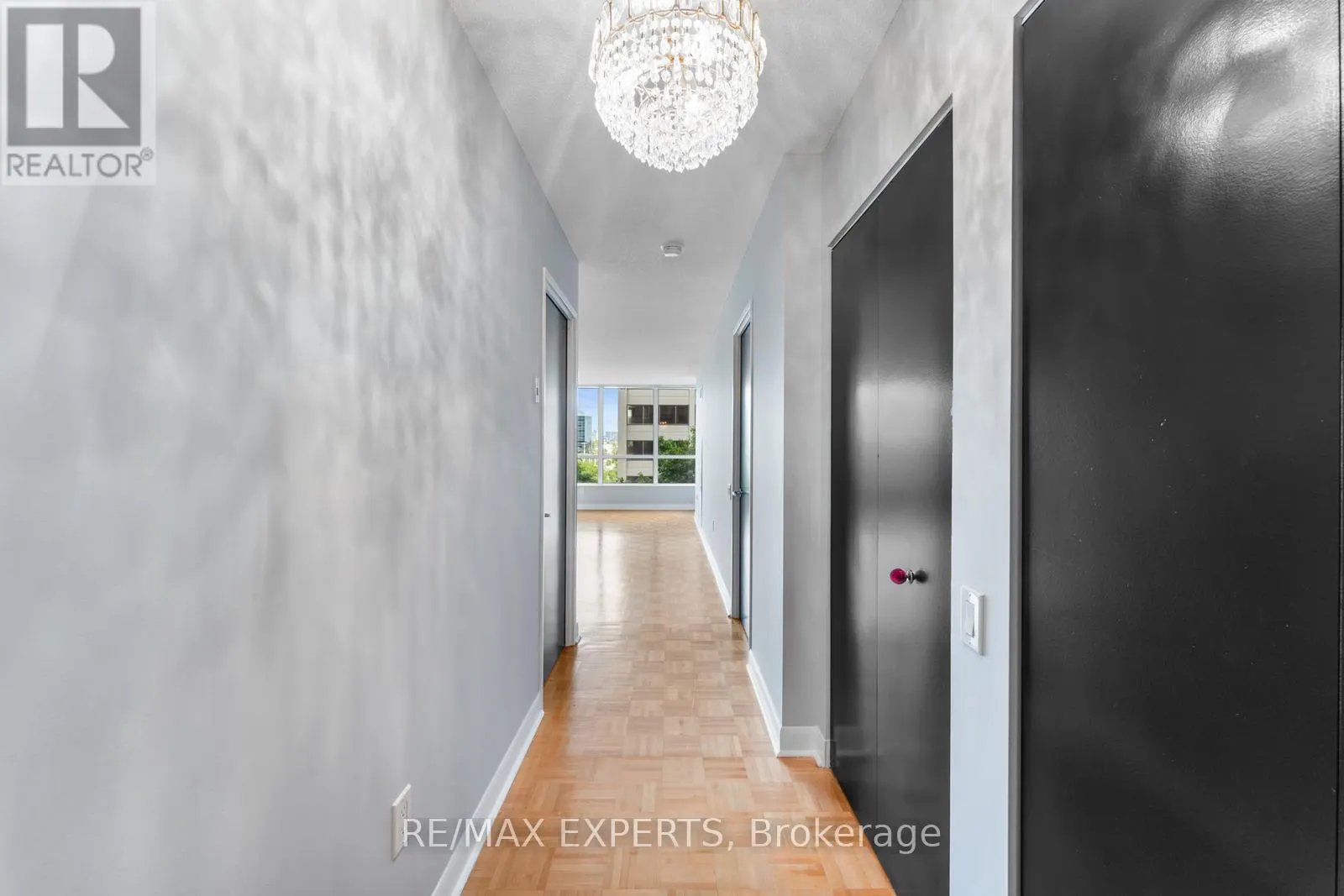 510 - 33 SHEPPARD AVENUE E
