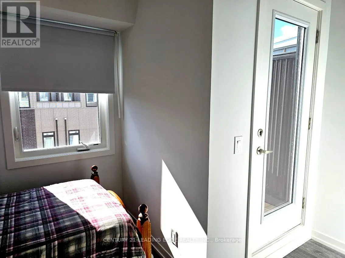 ROOM2 - 10 SPRUCE PINES CRESCENT