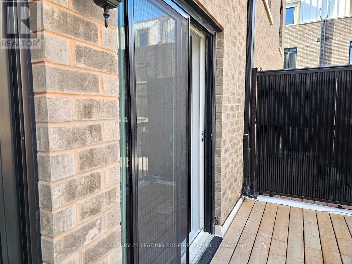 ROOM2 - 10 SPRUCE PINES CRESCENT
