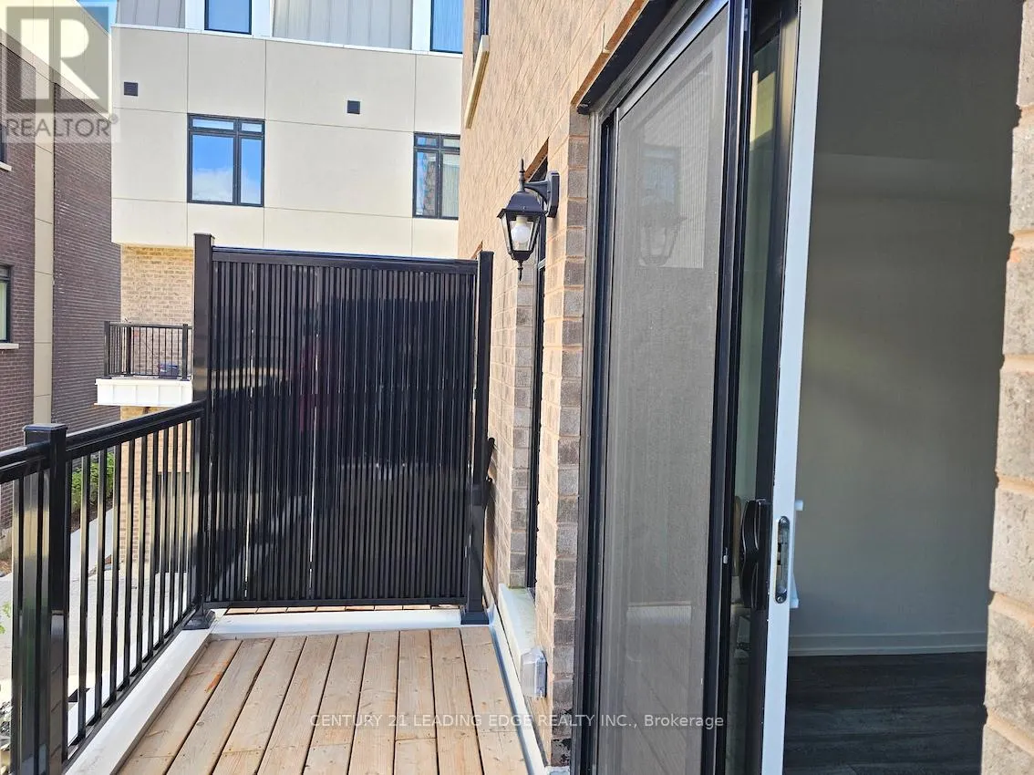 ROOM2 - 10 SPRUCE PINES CRESCENT