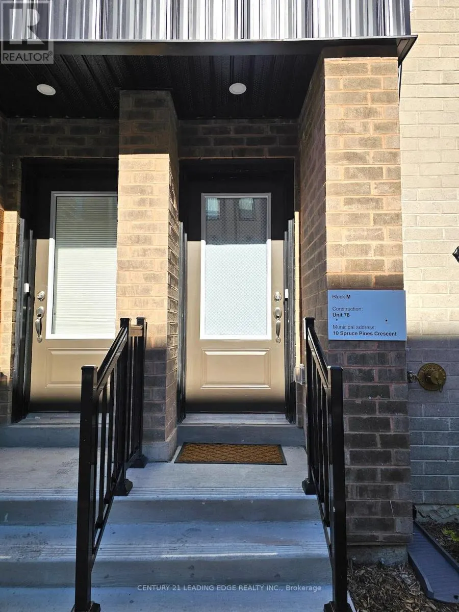 ROOM2 - 10 SPRUCE PINES CRESCENT