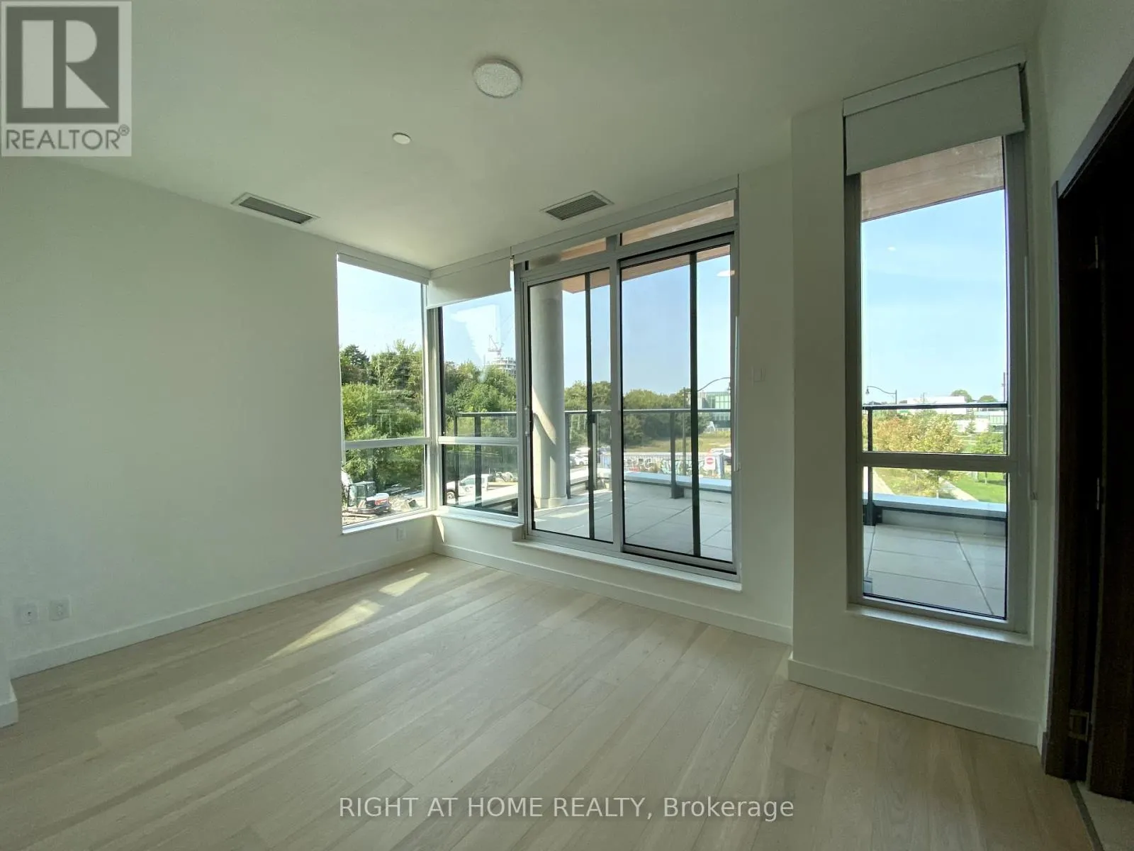 106 - 11 MCMAHON DRIVE