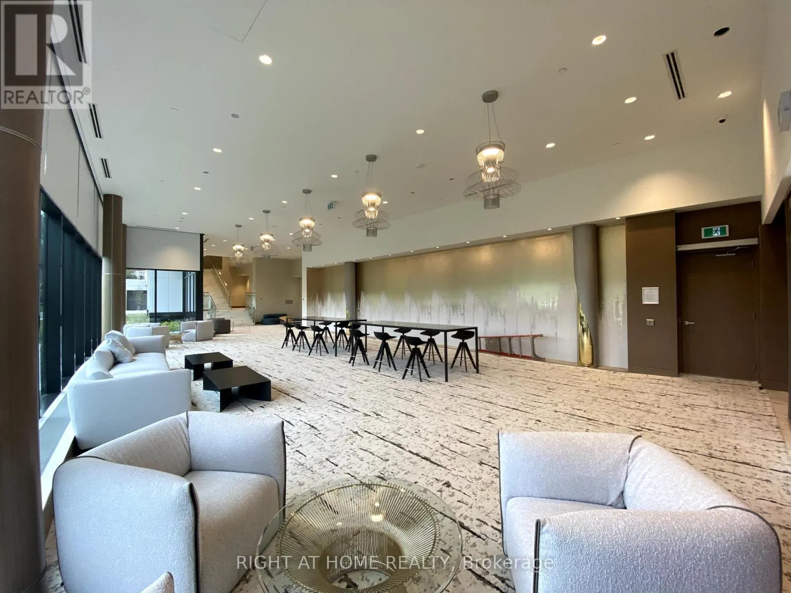 106 - 11 MCMAHON DRIVE