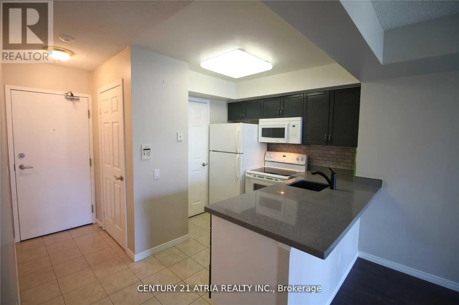 601 - 30 HARRISON GARDEN BOULEVARD