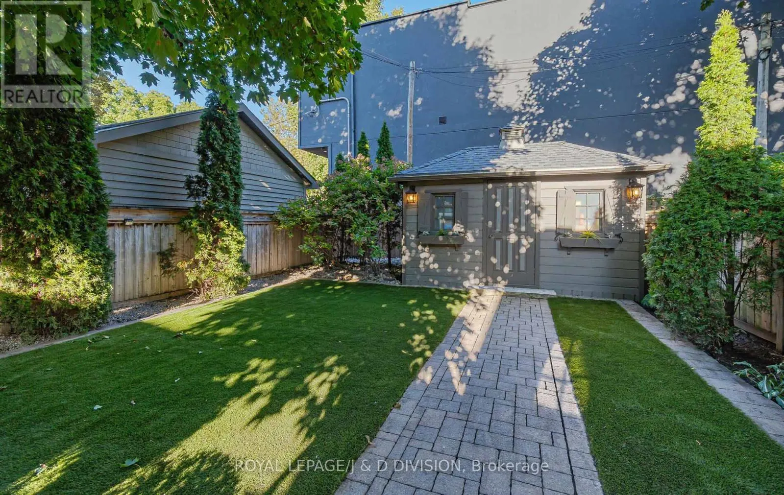 151 FORMAN AVENUE