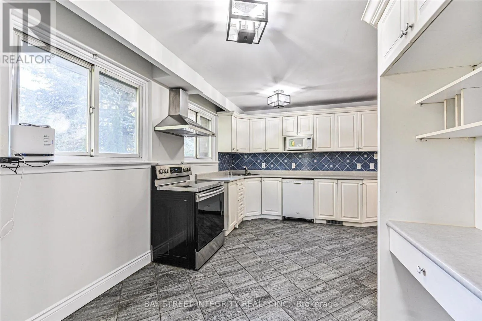 1 CAINES AVENUE