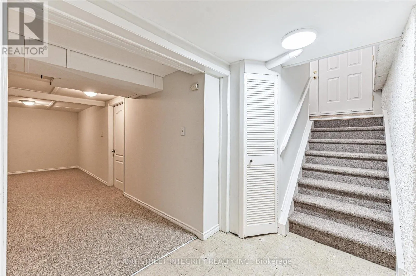 1 CAINES AVENUE