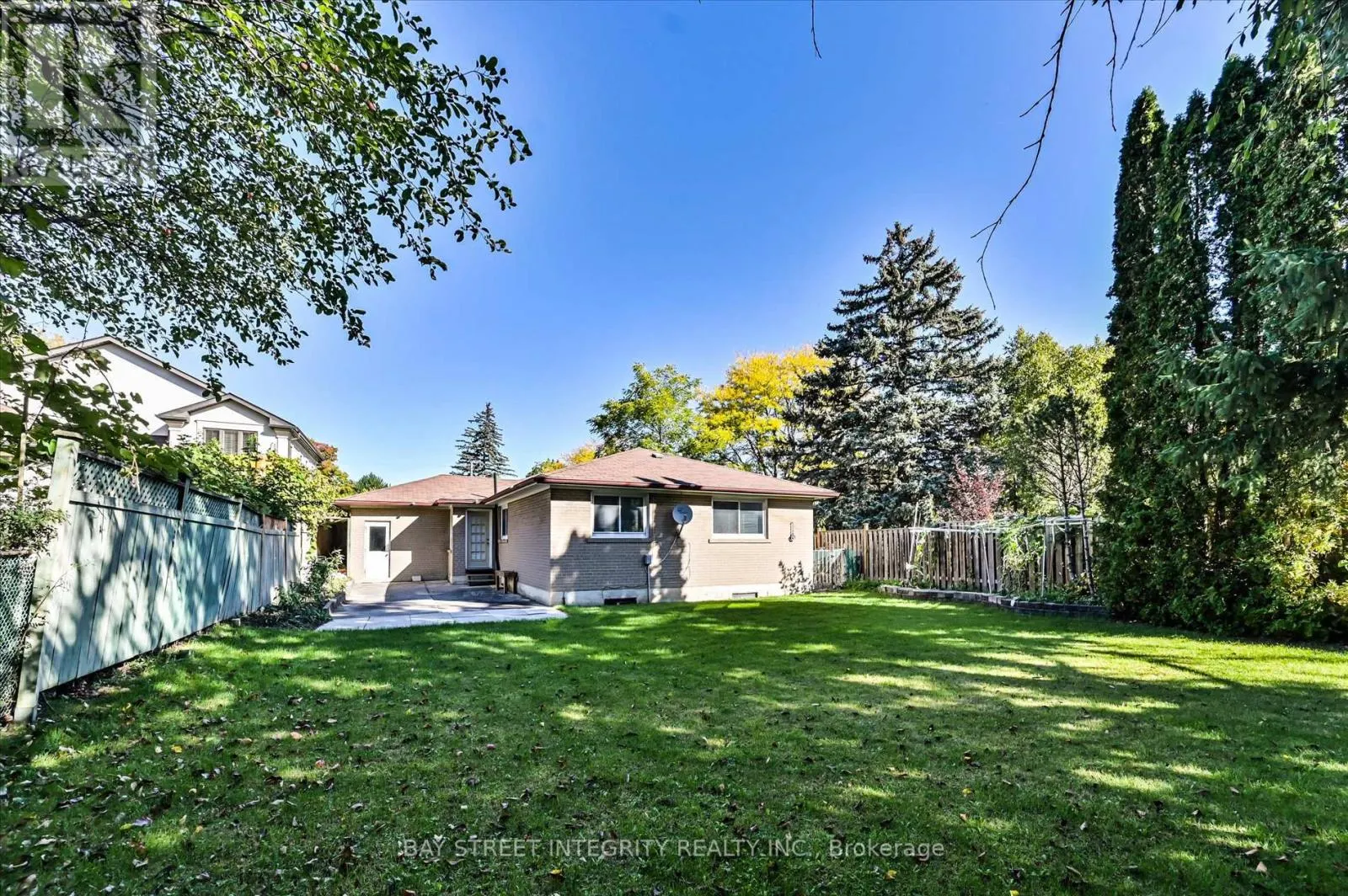 1 CAINES AVENUE