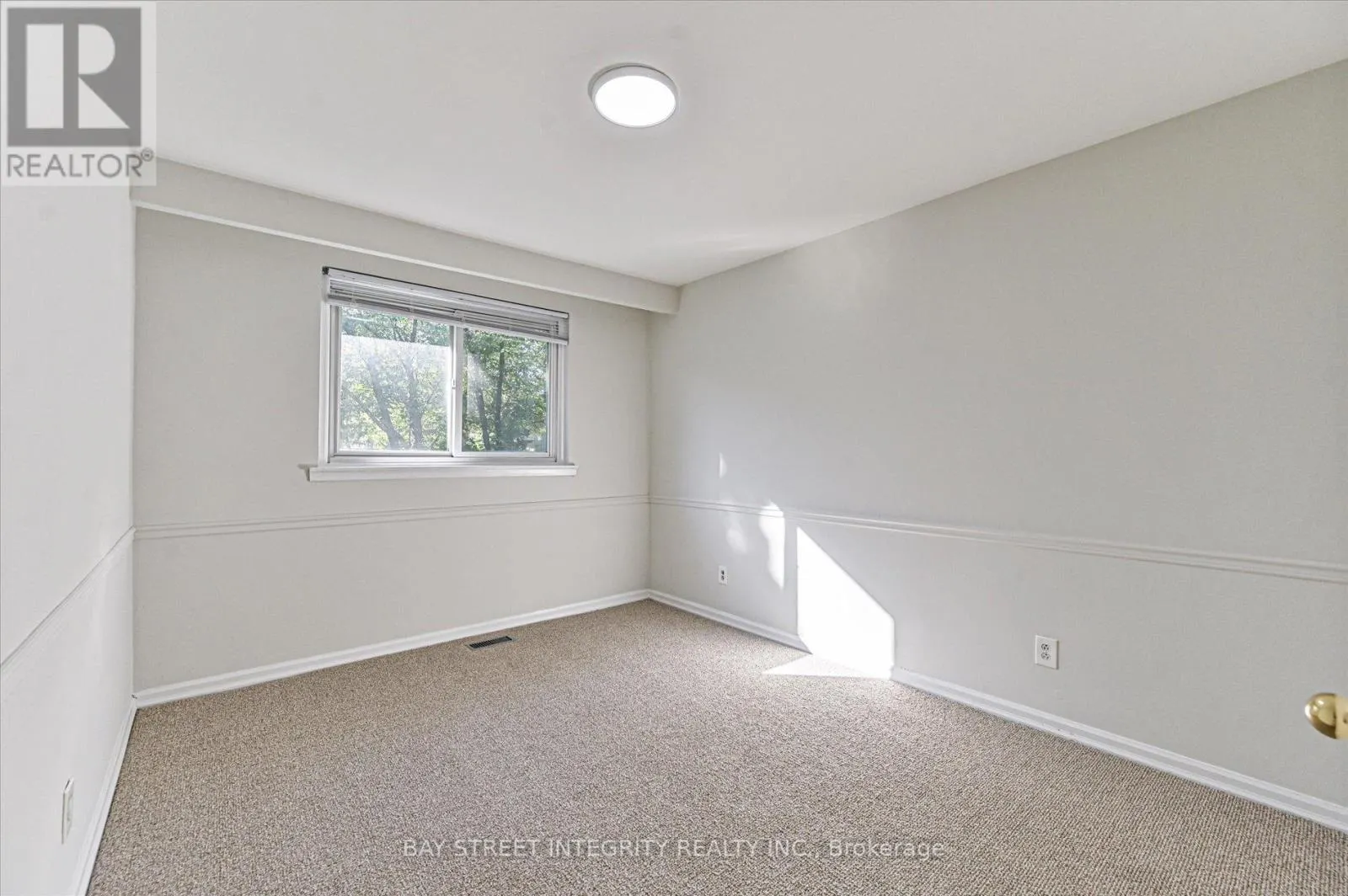 1 CAINES AVENUE
