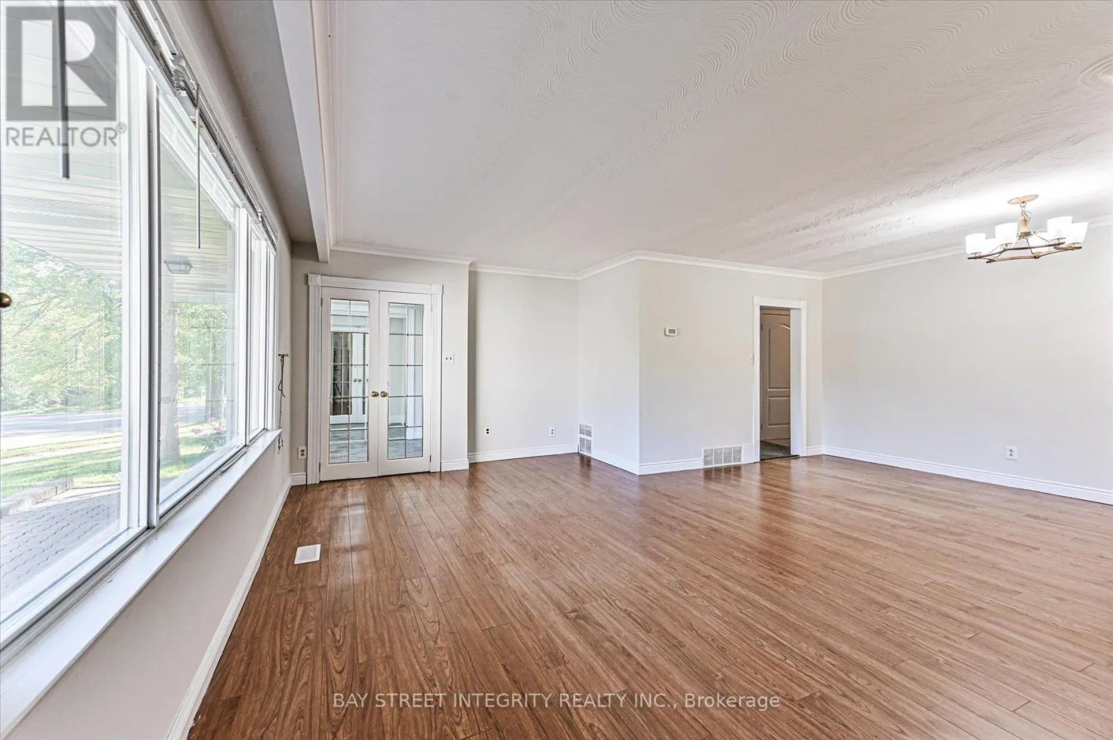 1 CAINES AVENUE