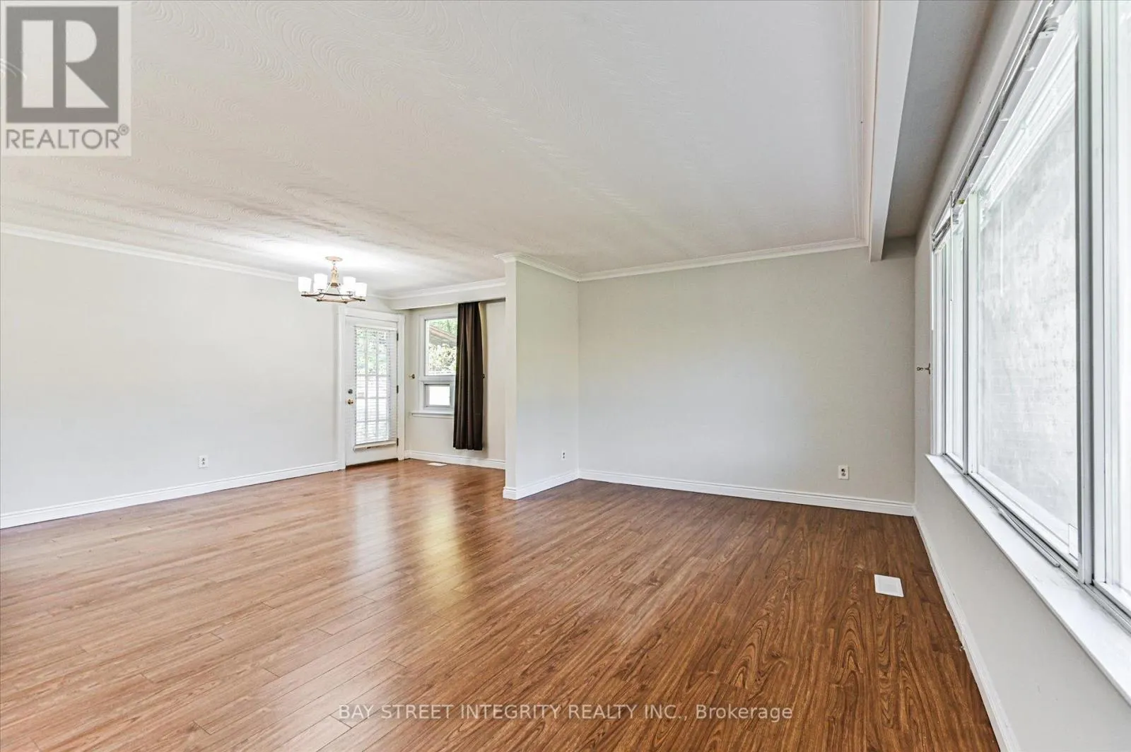1 CAINES AVENUE