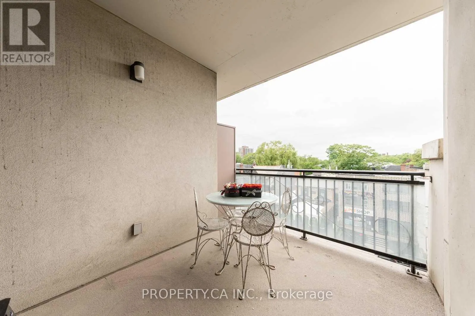 505 - 99 AVENUE ROAD