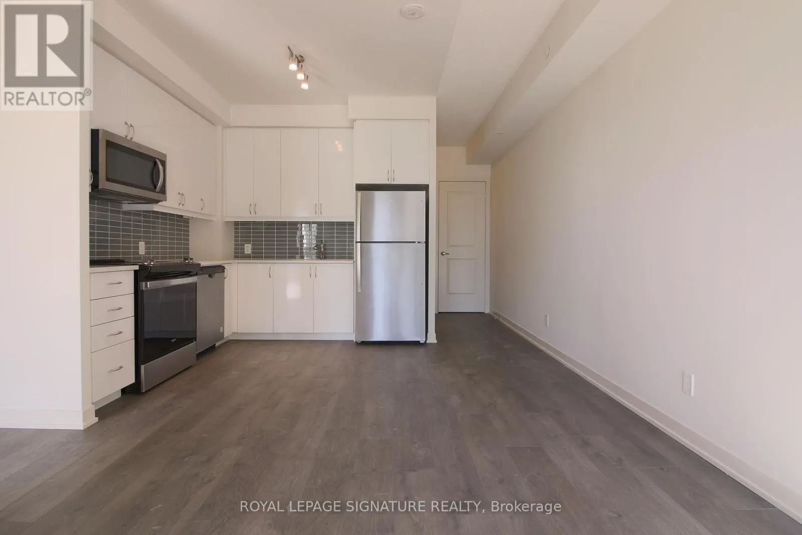 607 - 4955 YONGE STREET