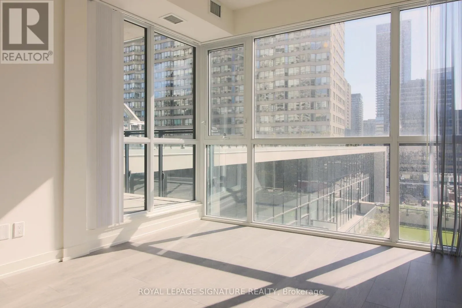 607 - 4955 YONGE STREET