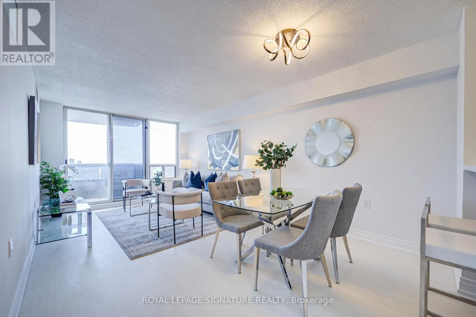 2503 - 35 FINCH AVENUE E